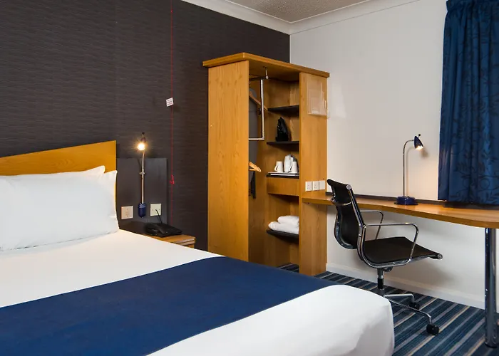 Hotel que admite mascotas: Holiday Inn Express London - Wandsworth By Ihg